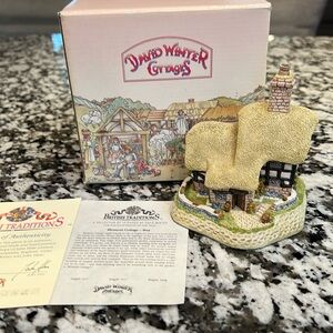 David Winter Cottages Blossom Cottage